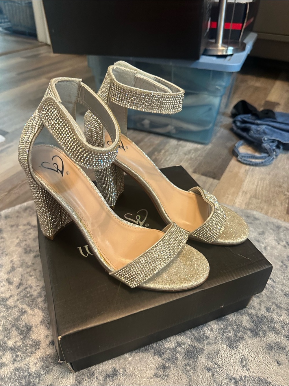 Windsor Rhinestone Block Heel Sandals - Gold